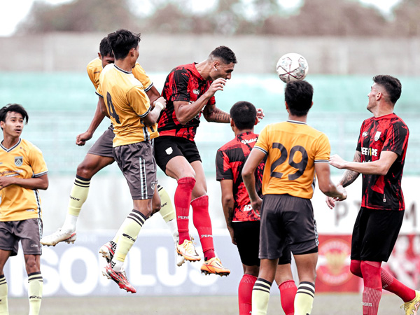 Laga uji coba Persis Solo kontra tim Liga 2 dari Jatim