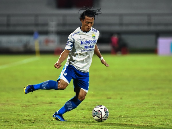 Bek Persib, Henhen Herdiana