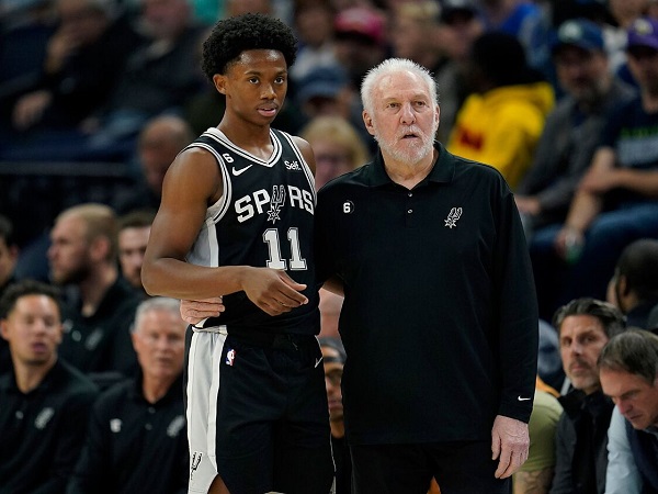 San Antonio Spurs secara mengejutkan berpisah dengan Joshua Primo.