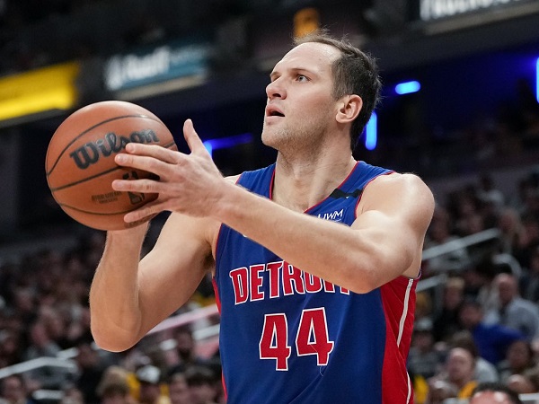 Bojan Bogdanovic dapat kontrak baru dari Detroit Pistons.