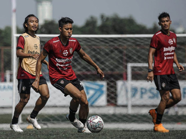 Pemain bertahan Bali United, I Made Andhika Wijaya
