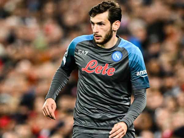 Klopp Puji Penampilan Khvicha Kvaratskhelia Saat Lawan Liverpool