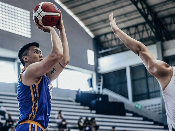 Avan Saputra ketika bermain di Indonesia Cup.