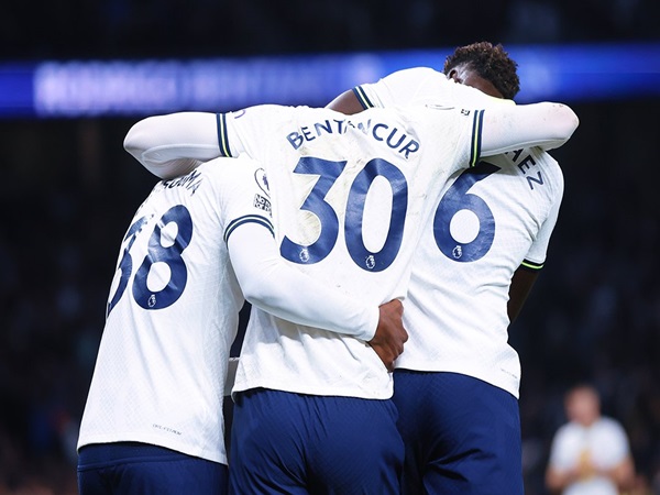Conte puji semangat juang Tottenham vs Leeds