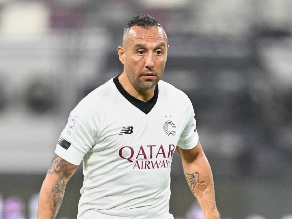 Santi Cazorla masih aktif bermain untuk Al Sadd