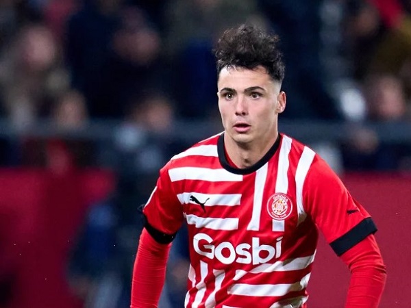 Bek Girona, Arnau Martinez. (Images: Getty)