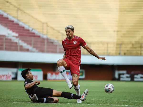 Laga uji coba PSS Sleman kontra Persiba Bantul