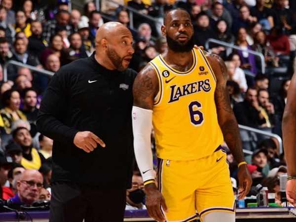 Pelatih Los Angeles Lakers, Darvin Ham. (Images: Getty)