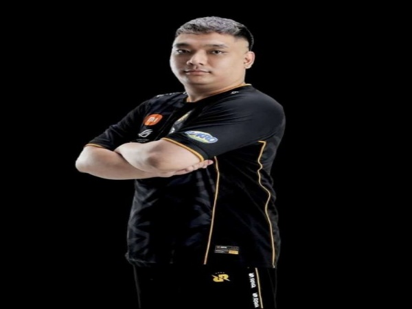 Fiel Jelaskan Tujuan RRQ Akira Datang Lebih Awal ke Indonesia Jelang M4