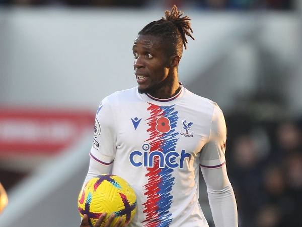 Wilfried Zaha dihubungkan dengan Tottenham