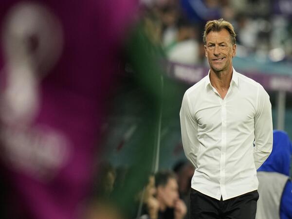 Herve Renard menantang Arab Saudi membuat sejarah di Piala Dunia 2022 dengan menang atas Meksiko dan lolos ke babak 16 besar / via AP Photo