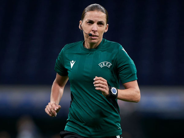 Stephanie Frappart Akan Buat Sejarah di Piala Dunia