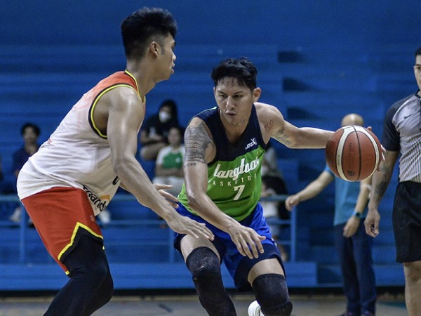 Pemain Indonesia Patriots saat melawan Amartha Hangtuah.