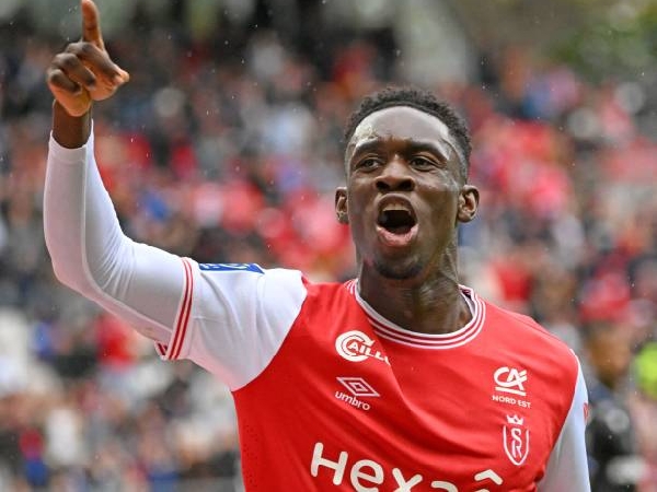 Arsenal meminjamkan Folarin Balogun ke Reims