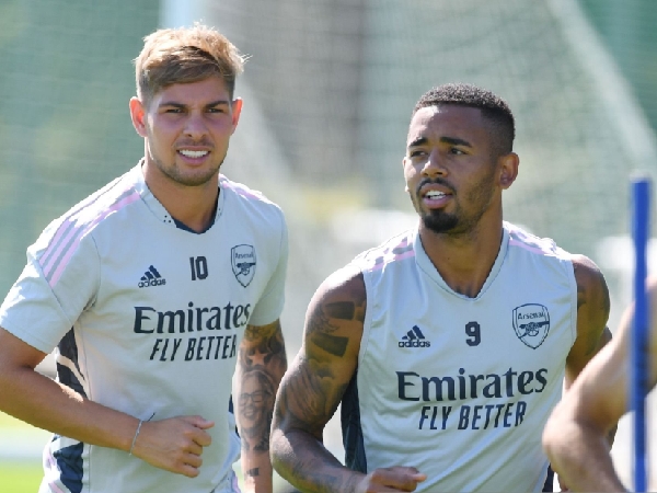 Mikel Arteta mengabarkan kondisi terkini Gabriel Jesus dan Emile Smith Rowe