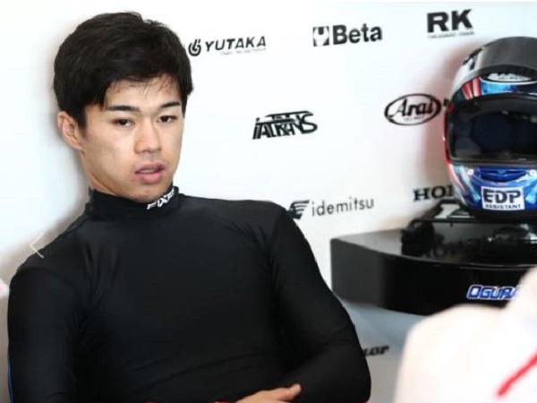 Pebalap Moto2, Ai Ogura.