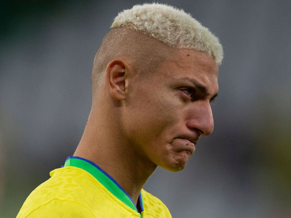 Brasil Tersingkir dari Piala Dunia, Carragher Kirim Pesan ke Richarlison