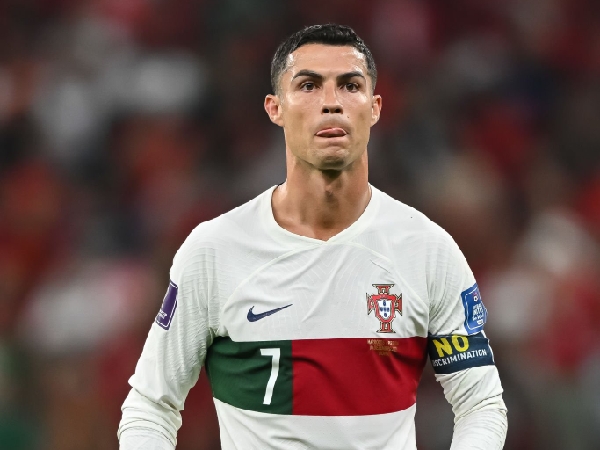 Banyak yang meminta Arsenal untuk merekrut Cristiano Ronaldo