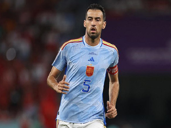 Luis Rubiales Puji Dedikasi Seorang Busquets Usai Pensiun dari Timnas