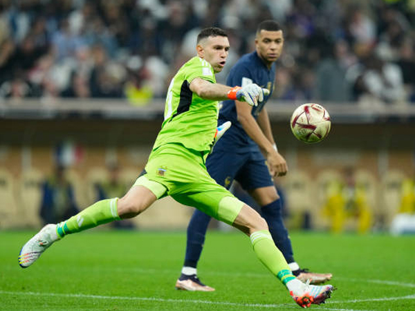 Martinez Mengolok-olok Mbappe dalam Perayaan Gelar Piala Dunia