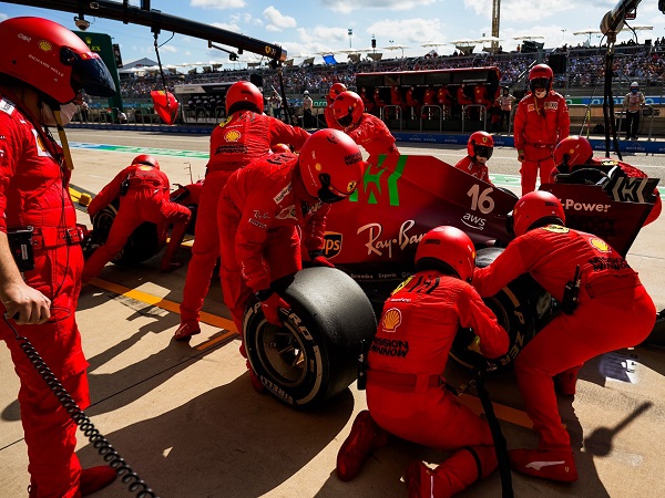 Ferrari akan rilis mobil anyar di Hari Valentine.