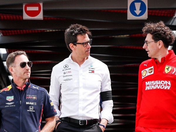 Toto Wolff sebut mundurnya Mattia Binotto sedikit terlambat.
