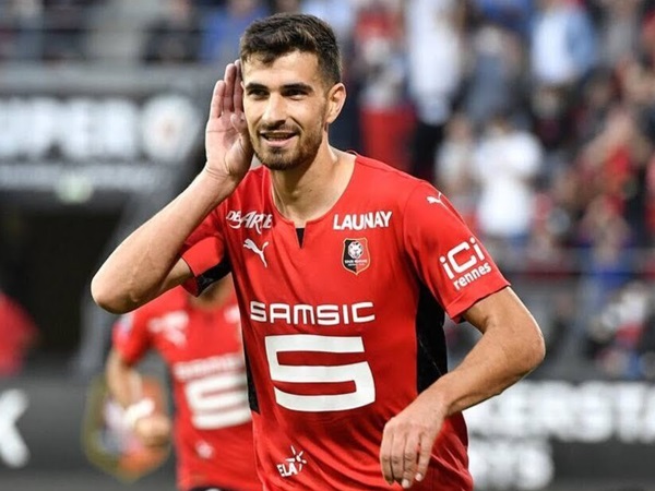 Striker buruan Tottenham