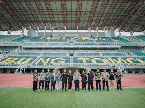 Tim Asesmen melakukan reassessment stadion GBT yang akan digunakan Persebaya Surabaya sebagai homebase