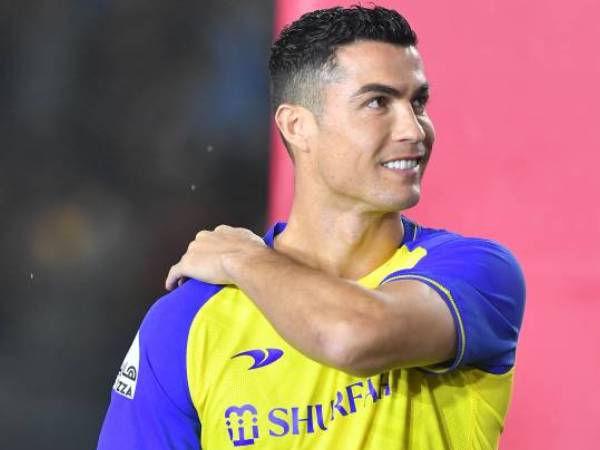 Howe Bantah Ronaldo Punya Perjanjian Bisa Gabung Newcastle