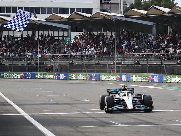 Mercedes, Lewis Hamilton