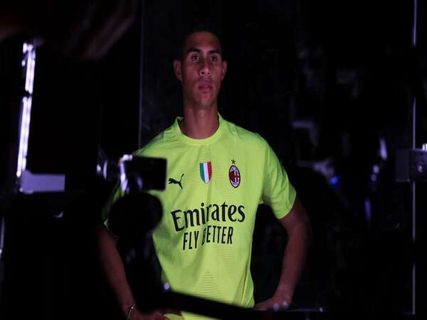 Devis Vasquez bertekad untuk segera menjadi kiper nomor satu AC Milan, menyusul kepindahannya ke San Siro di bulan Januari ini / via DAZN