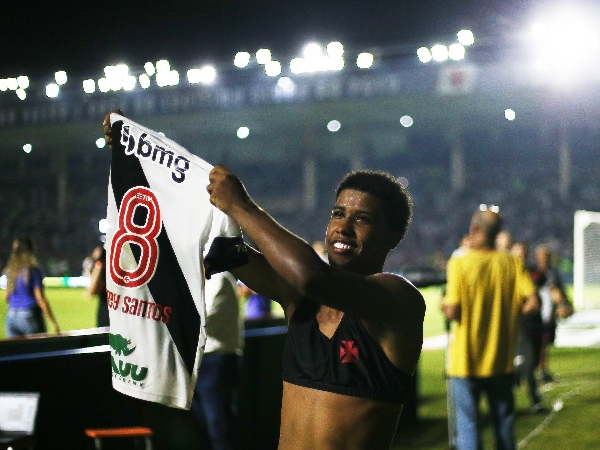 Chelsea berhasil mendapatkan Andrey Santos