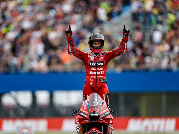 Francesco Bagnaia sering dapat tips berharga dari Andrea Iannone di musim 2022.