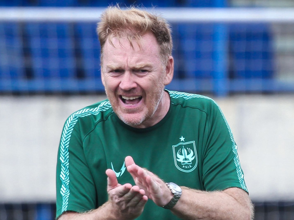 Pelatih PSIS Semarang, Ian Andrew Gillan
