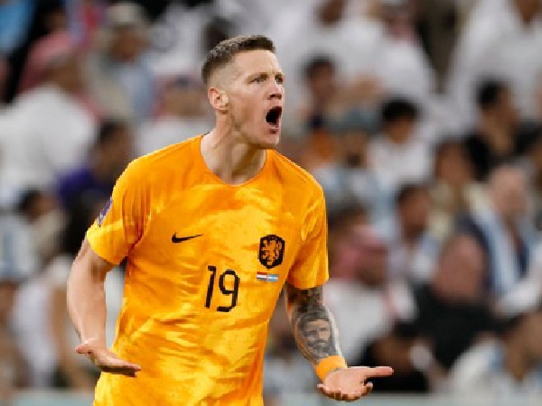 Wout Weghorst Minta Besiktas Untuk Mengijinkannya Gabung Ke MU