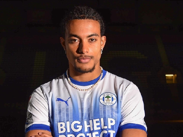 Arsenal mengirim Miguel Azeez ke Wigan Athletic