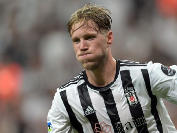 Wout Weghorst tak Kunjung Ke MU, Ini Penjelasan Presiden Besiktas