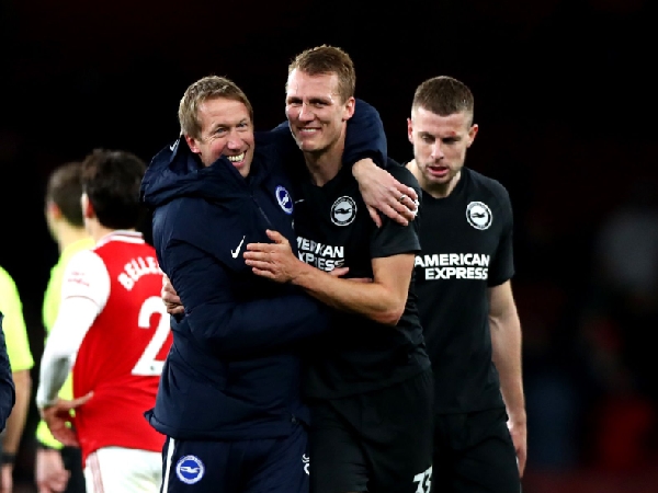Dan Burn dan Graham Potter saat masih bersama di Brighton