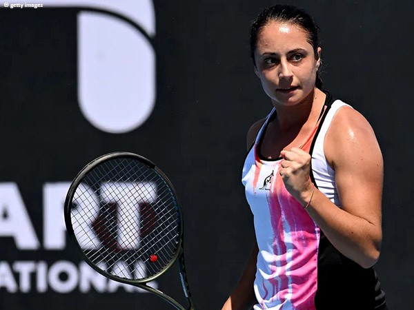 Elisabetta Cocciaretto terpaut satu kemenangan dengan gelar pertama di Hobart