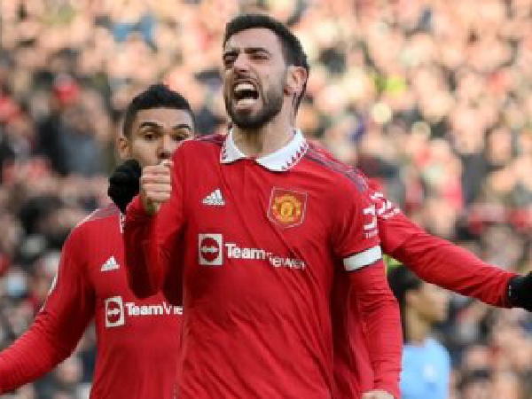 Dwight Yorke Ulas Performa Bruno Fernandes Untuk MU Musim Ini