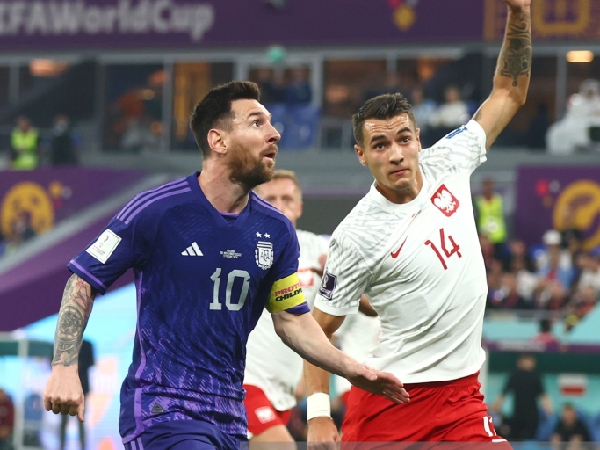 Jakub Kiwior diambang kepindahan ke ArsenaChris Brunskill/Fantasista/Getty Images)