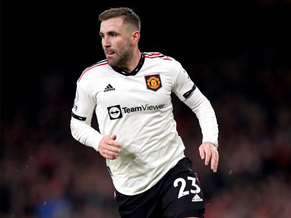 Bek kiri Manchester United, Luke Shaw.