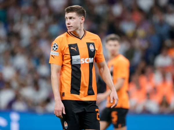 Brighton Minati Bek Shakhtar Donetsk, Mykola Matviyenko