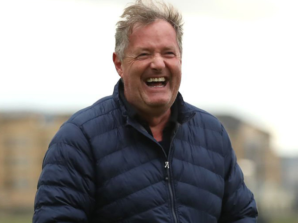 Jurnalis sepak bola, Piers Morgan.