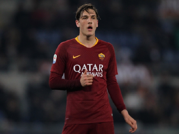 AS Roma Tolak Tawaran Leeds United Untuk Nicolo Zaniolo