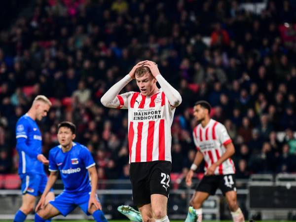 Everton Tolak Tawaran PSV yang Ingin Permanenkan Jarrad Branthwaite