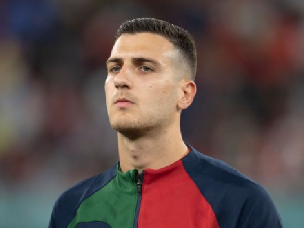 Bruno Fernandes: Diogo Dalot Segera Kembali Bermain Bersama Man United