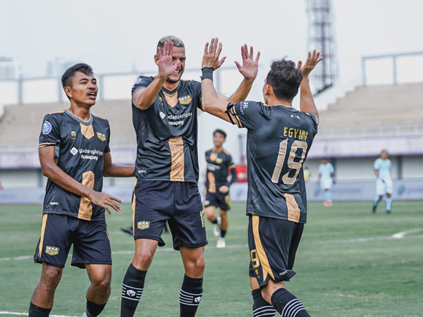 Karim Rossi dan Egy Maulana Vikri jadi tombak kembar Dewa United FC