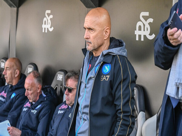 Luciano Spalletti berambisi untuk mengantarkan Napoli menjuarai Serie A dan juga Liga Champions musim ini / via Getty Images