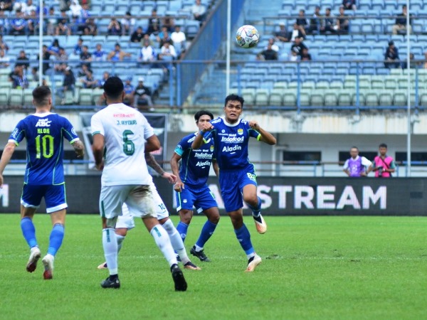 Luis Milla senang Persib tampil konsisten 90 menit